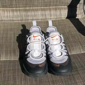 Nike Air’s size 9c